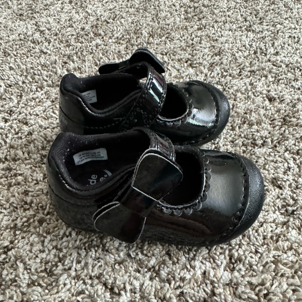 Stride Rite Soft Motion shoes